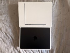 Apple MacBook Air M2 2022 / Mitternacht 13,6" / 8GB RAM / 256GB SSD / 89%