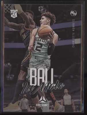 2020-21 LaMelo Ball Panini Chronicles Luminance    RC     #147 (21C1120)