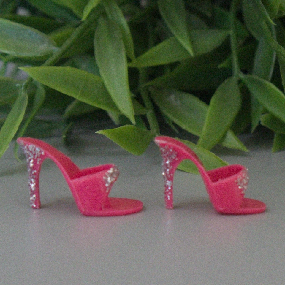 🎀Barbie Satin N Rose #1611 PRATA ROSA Glitter OT Mules Heels Antigo 1963 *N EXCELENTE🎀 - Imagem 3 de 4