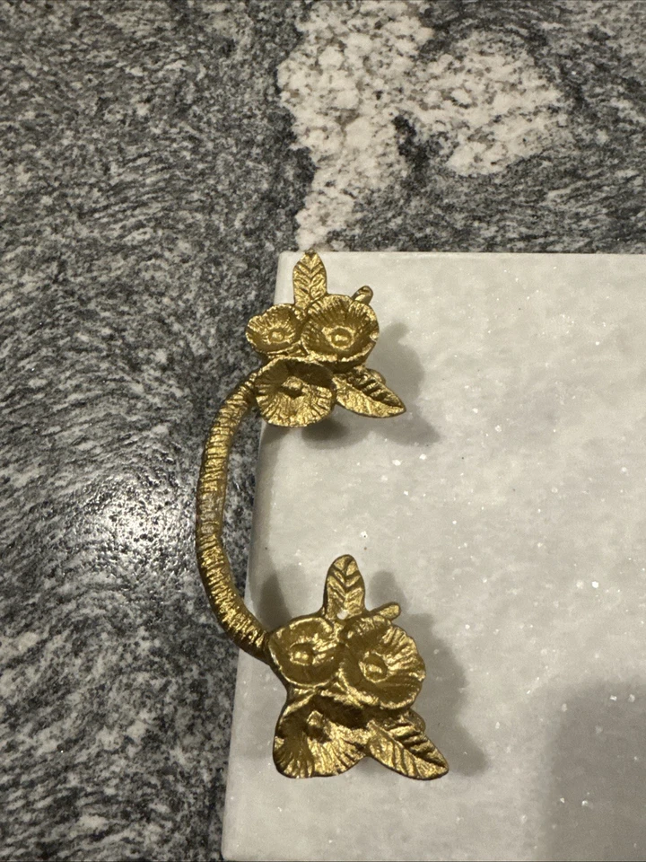 "Bandeja para servir de mármol blanco indio con mango de metal acabado dorado DECORATIVA 14x8""" Foto 2 de 4