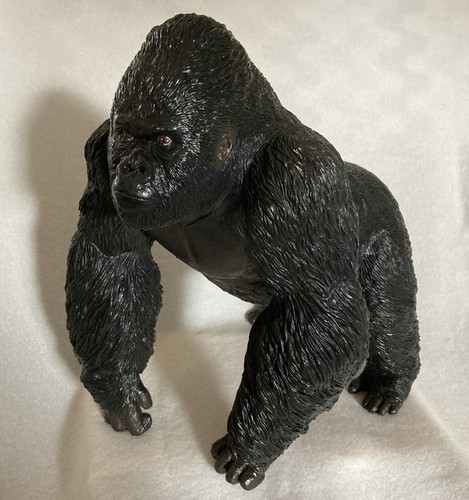 RECUR GORILLA LIFE LIKE HAND PAINTED 12” Long