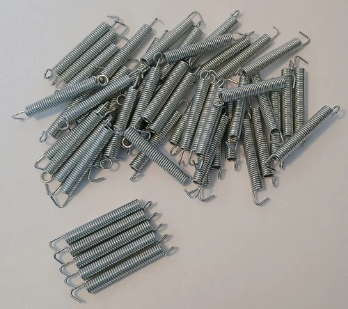 LOT OF GUITAR BRIDGE TREMOLO SPRINGS - PARTS FOR FENDER IBANEZ ETC STIFF TENSION