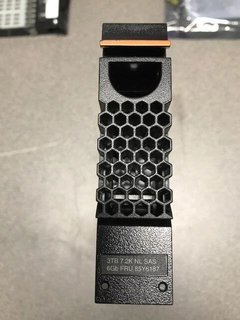 New IBM 2076-3303 85Y6187 3TB 3.5'' 7.2K Hard Drive HDD for v7000 Models 112 212 - Image 3 of 3