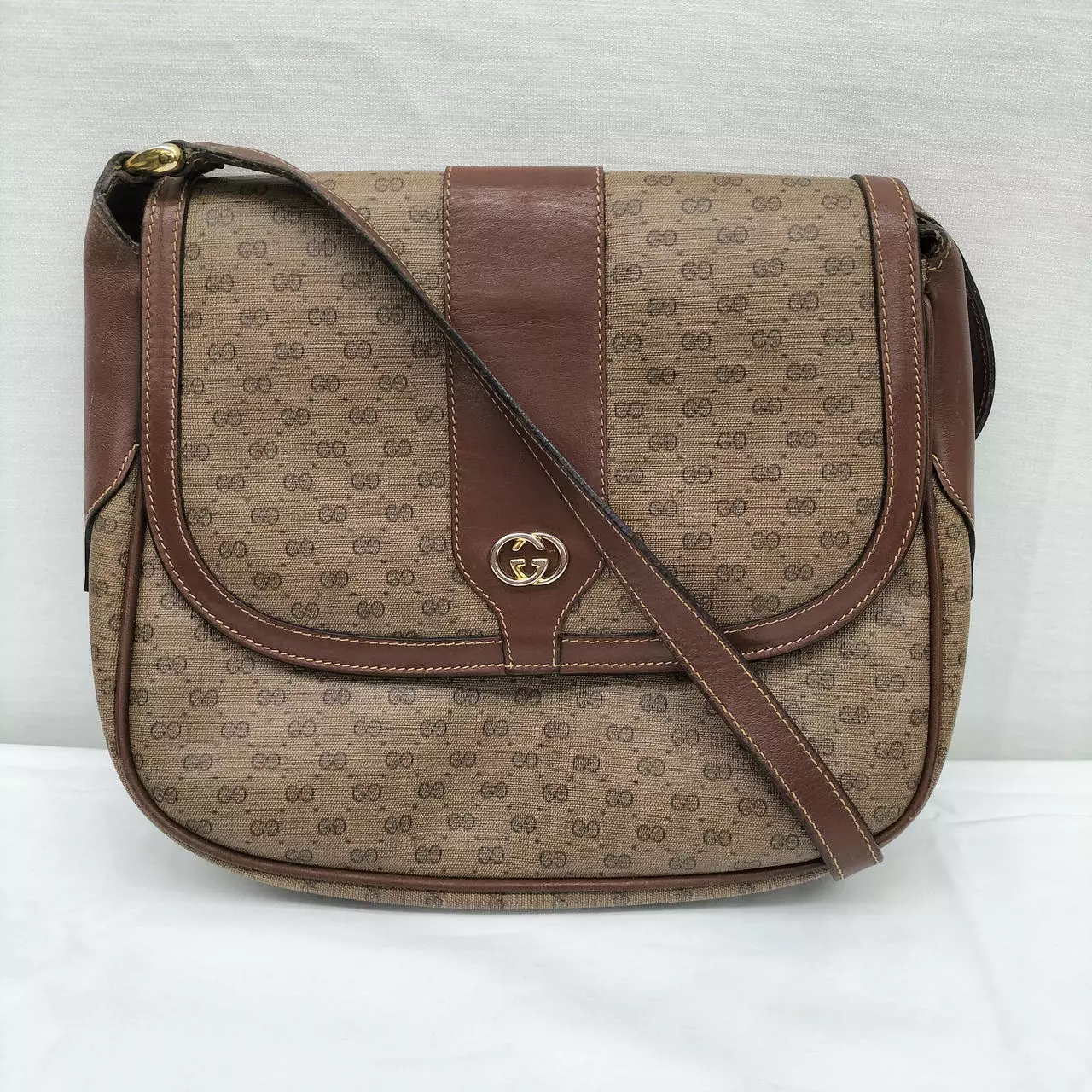 Sac à bandoulière Gucci 9,4 pouces beige marron