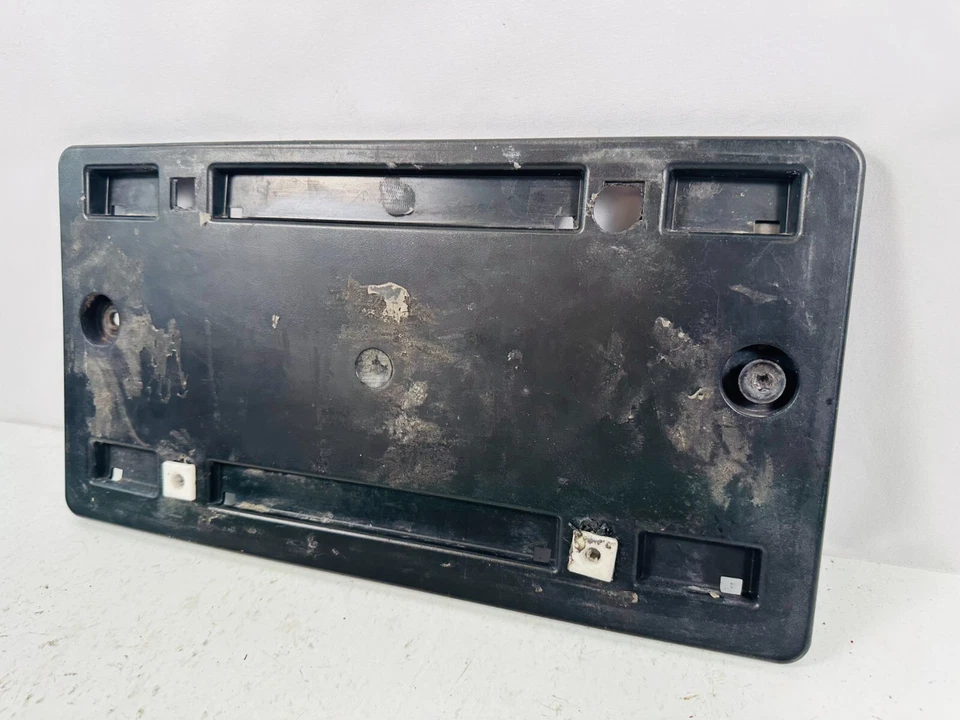 AUDI A8 QUATTRO 2011-2014 - Soporte de montaje de matrícula trasero 4H0827113 Foto 3 de 4