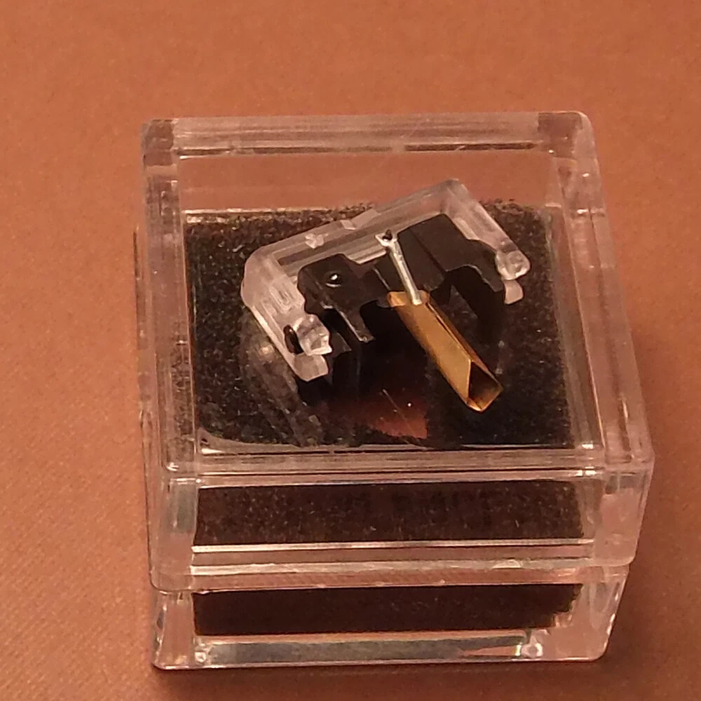 シュア　M44-7 Amazon.com: NEW DIAMOND NEEDLE STYLUS FOR SHURE M44 M44-7 M447