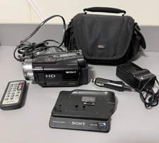 Sony Handycam HDR-SR7 HD Camcorder 60GB AVCHD Carl Zeiss Bundle - FREE SHIPPING