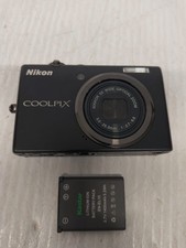 Nikon Coolpix S570 Digital Camera 12MP Black 5x Wide Optical Zoom With Battery