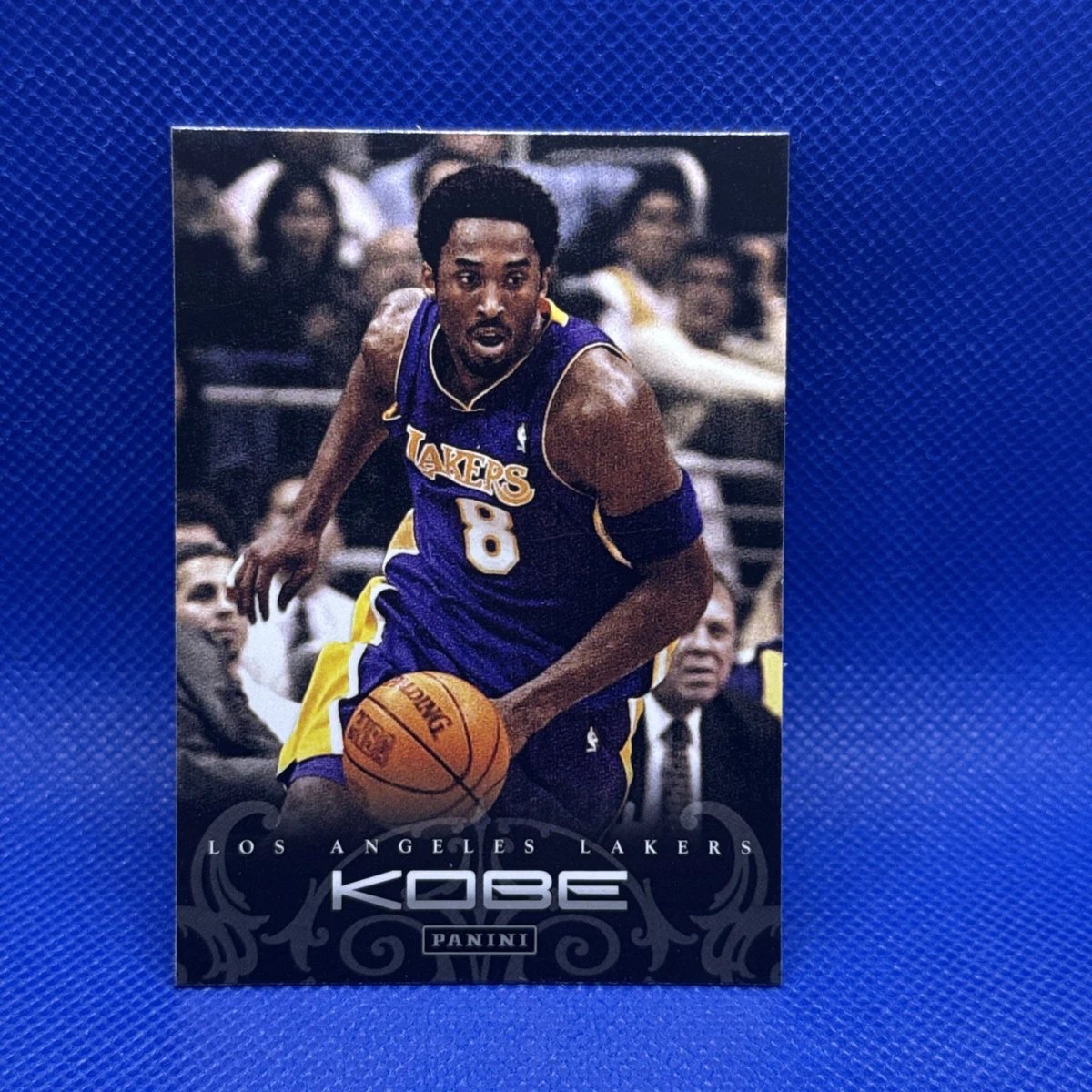 コビー・ブライアント KOBE BRYANT 2012-13 PRIZM 高騰中 激レア 直 