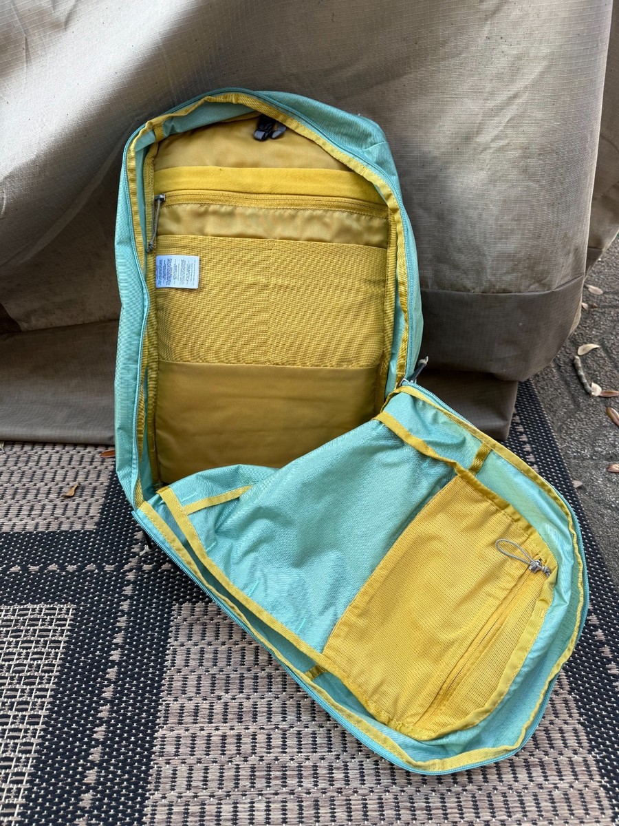 Mountain Hardwear Camp 4 21L Backpack Women display picture 2