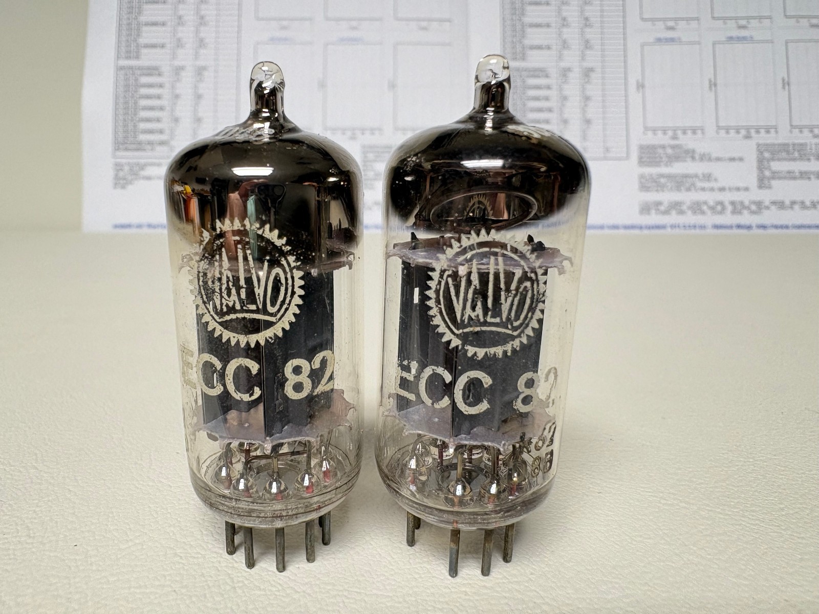 2 x Valvo ECC82 (12AU7) Hamburg, 30°O-Getter, Long Plates 17mm, Code k62  (2)
