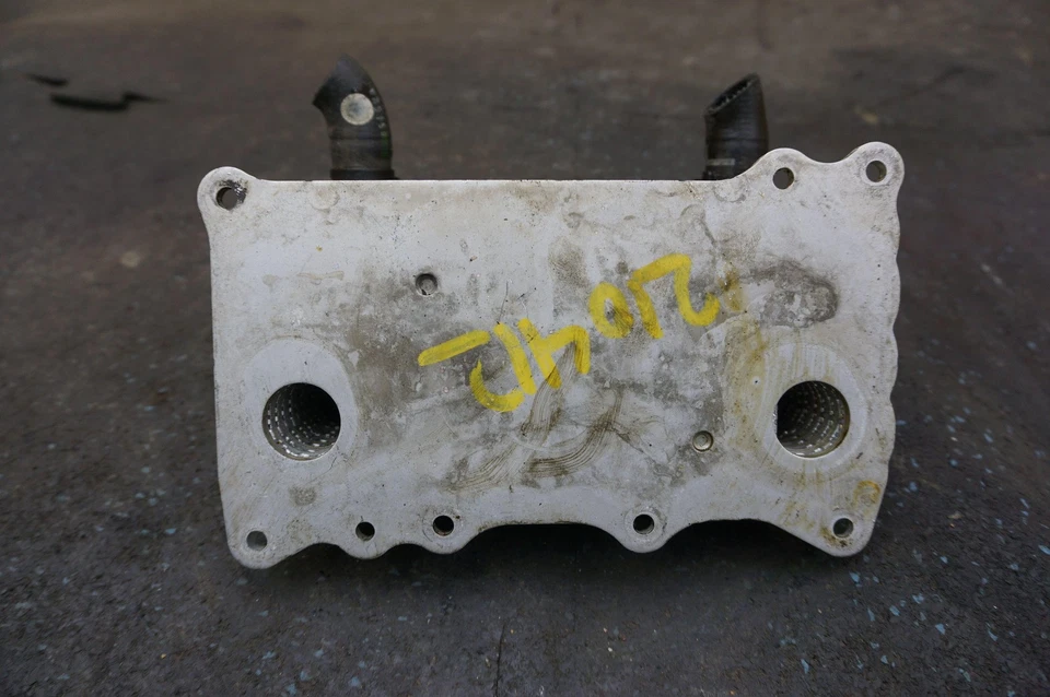 Enfriador de aceite de motor 3,8 L H6 9A110745500 72357456 OEM Porsche 911 991 2015-19 Foto 3 de 4