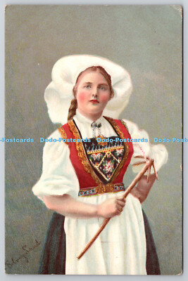R758892 Frau in Volkstracht Mittet und Co Nr 17 1907