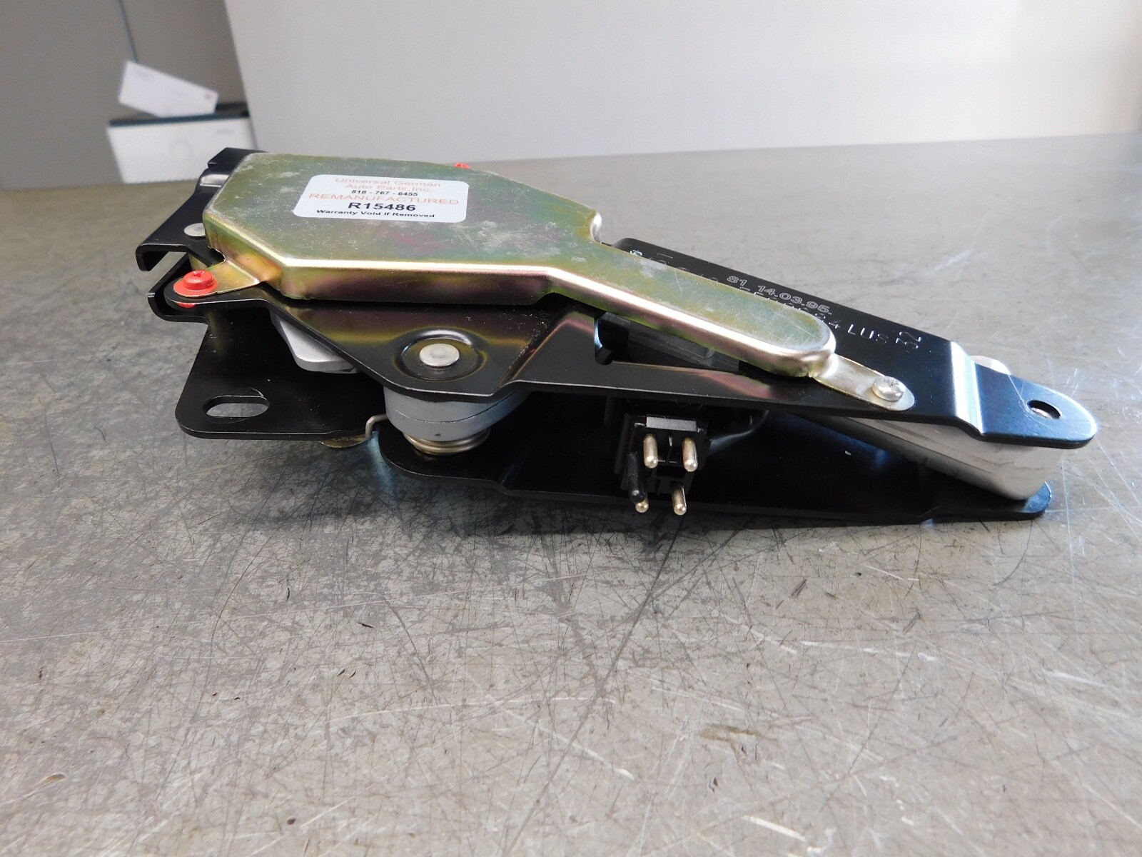 BENTLEY AZUR CONVERTIBLE TOP LOCK LATCH & CYLINDER  REBUILD SERVICE - UB92028