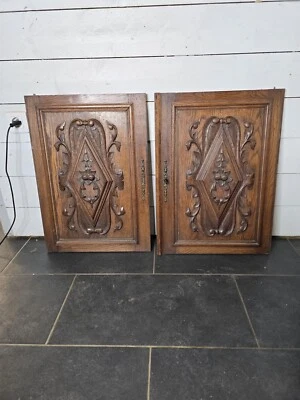 Paire De Portes En Bois Sculpté - Photo 1/4