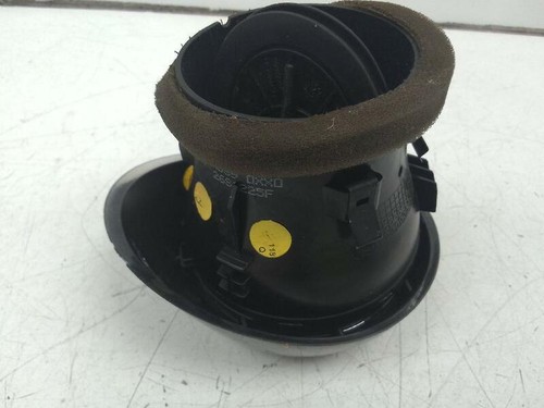 8X1820951 griglia ventilazione per AUDI A1 SPORTBACK (8XA)(11.2011- ) 606878 - Foto 2 di 6