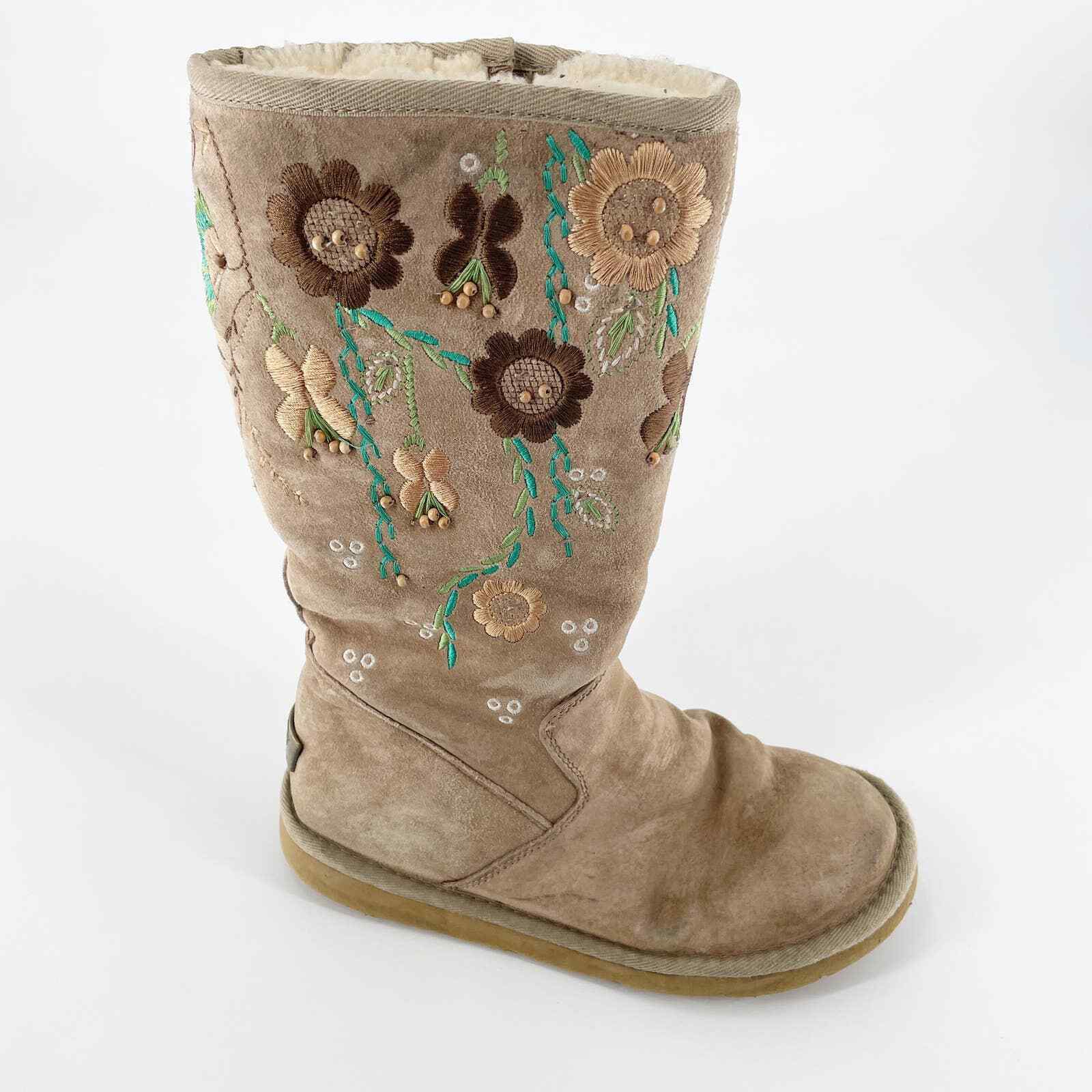 ONE SINGLE SHOE- UGG Australia RARE Floral Embroidered Fur Lined Boot