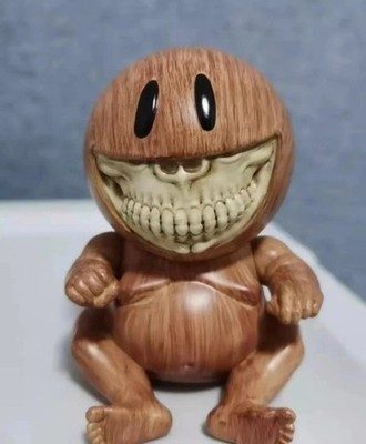 Ron English Wood Grinnie Half-skeletal Smiley Face 10CM Creativ Toy Ornament