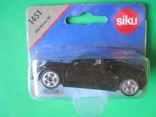 HERE IS A SIKU 1451  DIECAST MODEL ALFA ROMEO 4C  BLISTER CARD IN MINT CONDITION