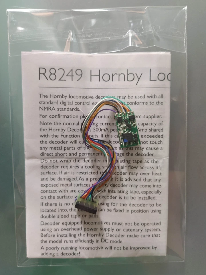 Hornby R8249 - 2 Decoder 8 poli DCC con controllo del carico - Immagine 2 di 2