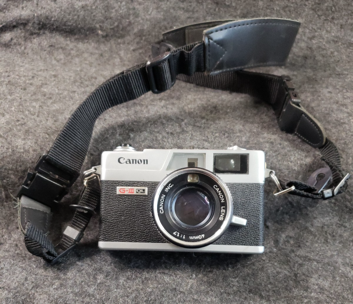 Vintage Canon Canonet QL17 GIII 35mm Film Camera 40mm Lens