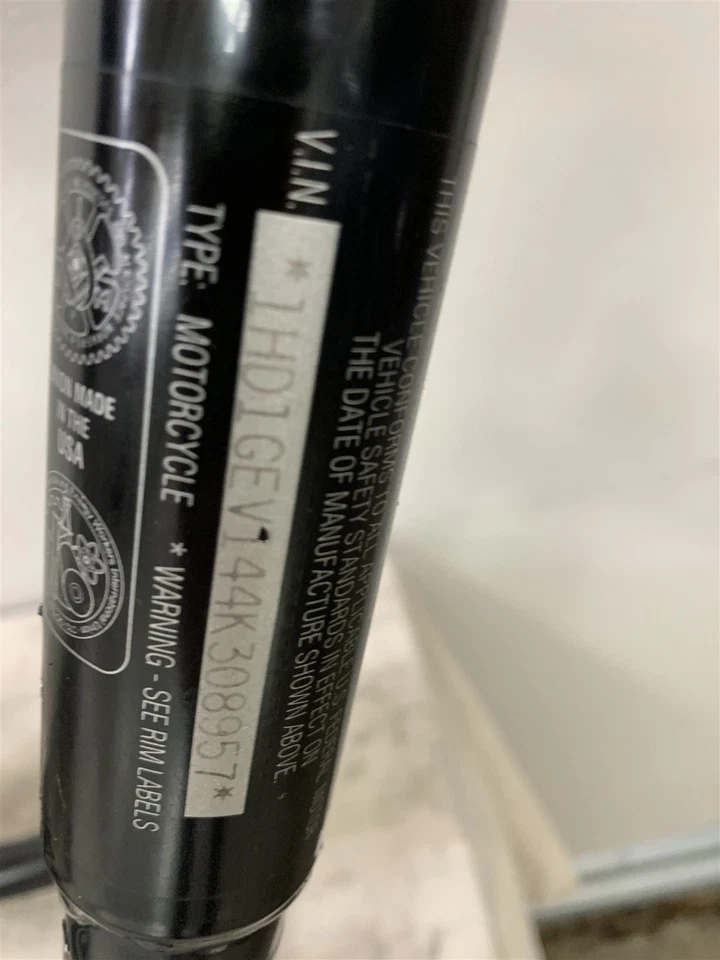 Harley-Davidson 2004 Dyna Wide Glide chassi quadro principal reto 32 graus - Imagem 4 de 4