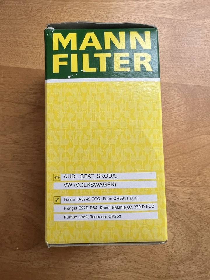 Масляный фильтр Audi VW 06D 115 562 MANN HU719/6x - Изображение 2 из 4
