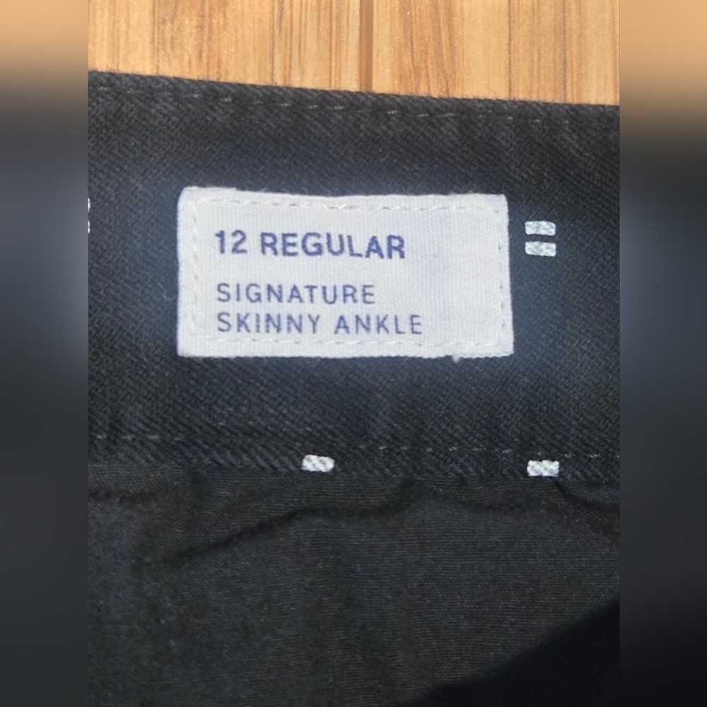 GAP Black Patterned Casual Pants - image 6