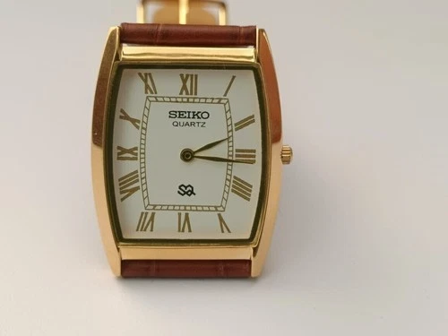 Vintage Seiko Slim Tank Quartz Men White  Dial Dress Watch-Free DDP Shipping