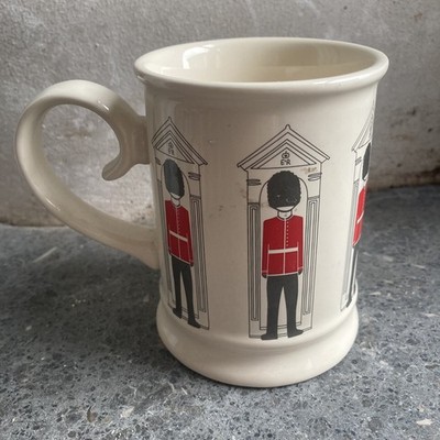 David Mason Design Majestic Creme Royal Guardsman Queens Fußschützer Soldat Tasse