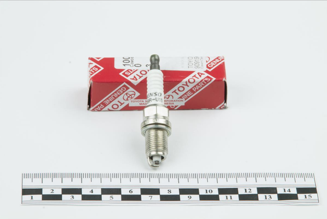 9091901164 свеча зажигания toyota