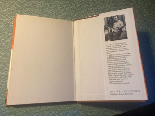 Bobby Brewster's Wishbone by H.E. Todd (Hardback/dj 1977) - Picture 3 of 3