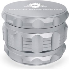 Kozo Grinders Mejor Molinillo de Hierbas Grande 4 Piezas, 2.5 pulgadas Plata Aluminio Anodizado