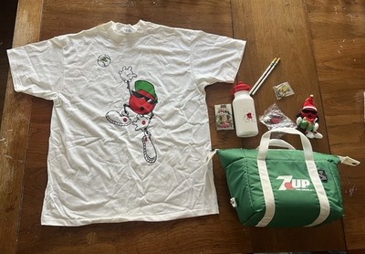Vintage 7UP  Cool Spot T Shirt XL Mens 90s Single Stitch! Cooler, Water Bottle!
