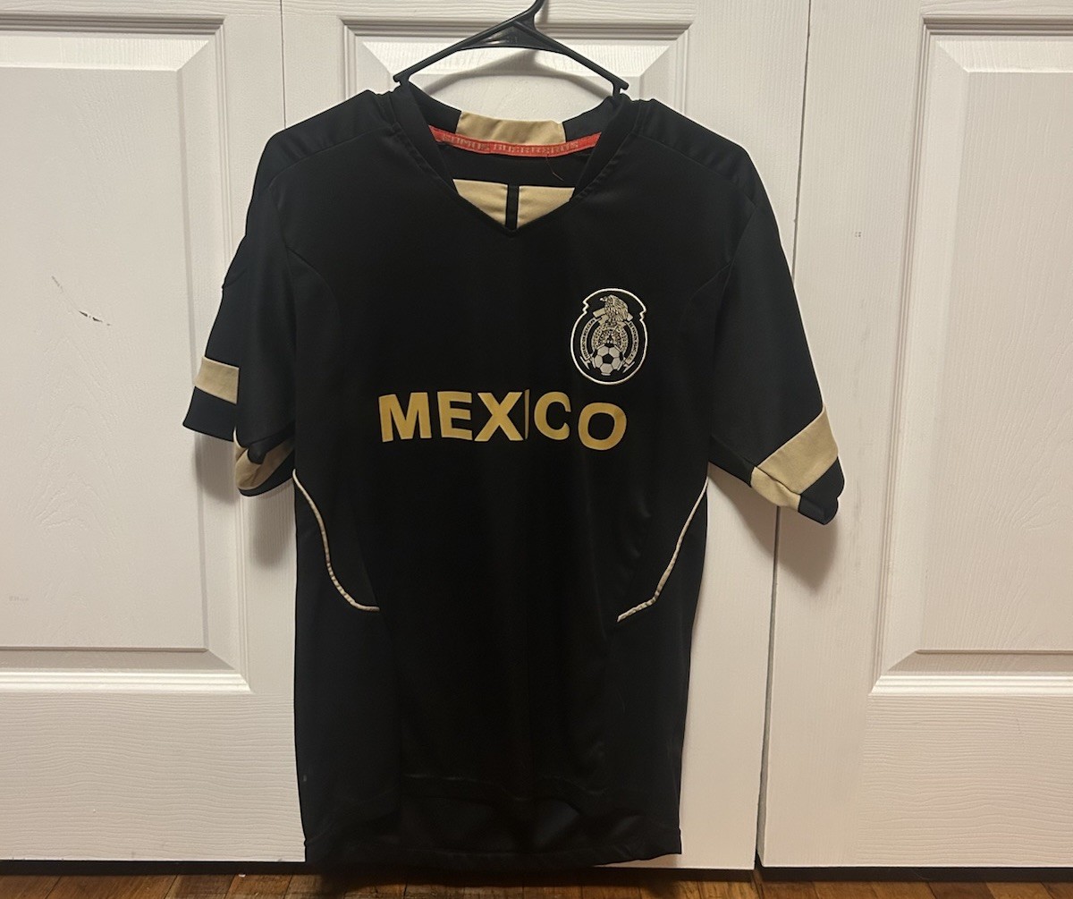 Mexico Chicharito #14 Soccer Jersey Shirt, Black/Gold/Red, Size Small