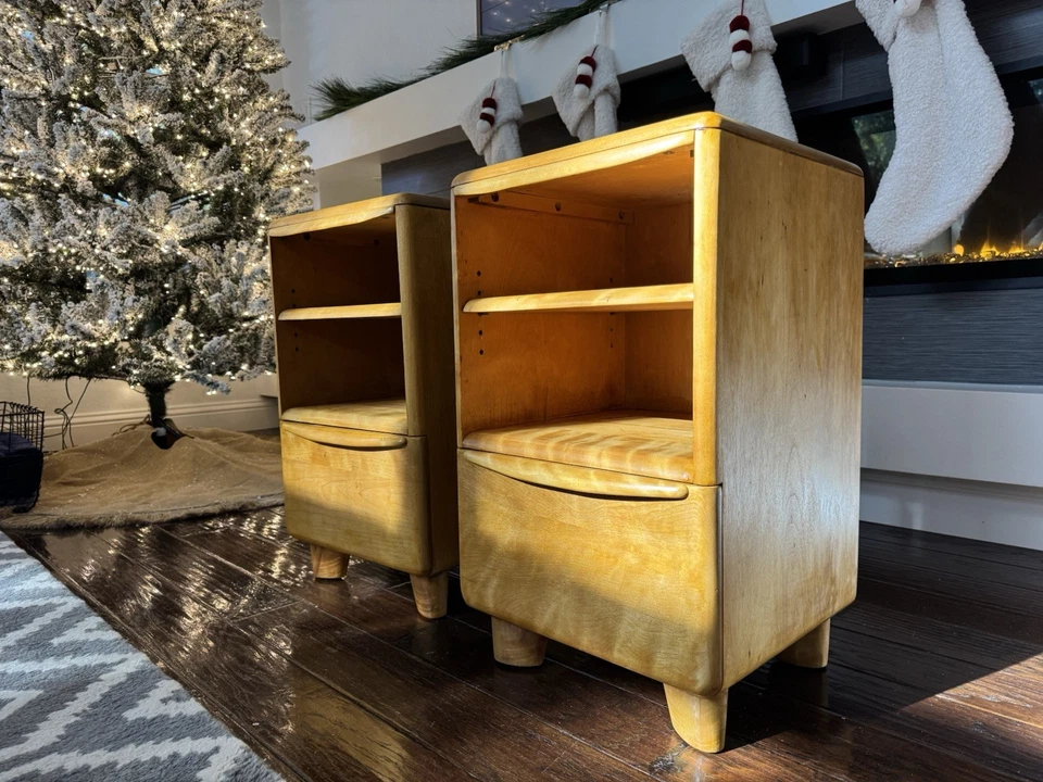 Juego de dos mesitas de noche Heywood Wakefield modernas MCM de mediados de siglo Foto 4 de 4