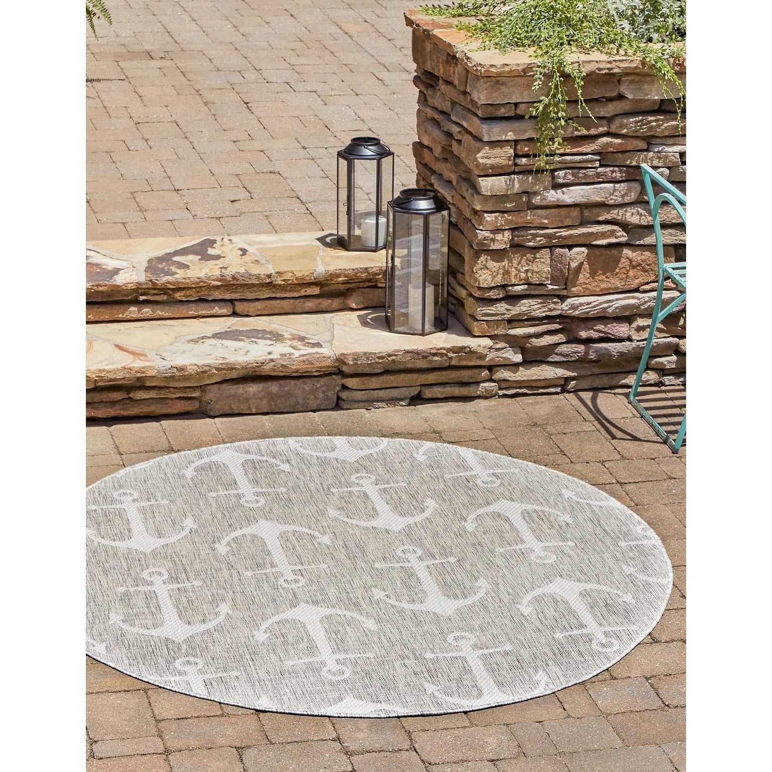 Outdoor Trisha Collection Area Rug Durable Weather-Resistant Design