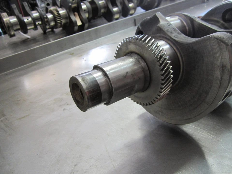 Cigüeñal estándar desde 1997 Ford F-250 HD 7.3 1818200C3 Power Stoke diésel Foto 2 de 4