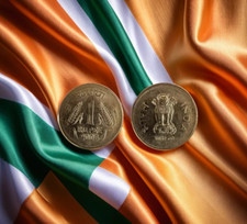 INDIA 1 Rupee Coin Date 2003 Ashoka Lion Devanagari Corn Truth Shall Prevail VG+