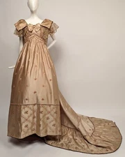 MOST OPULENT 1890’S ROSE BROCADE SILK SATIN RECEPTION DRESS W LONG TRAIN + LACE 