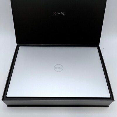 DELL XPS 9720 LAPTOP i7-12700H / 32GB / 1TB SSD / RTX 3050 / Win11