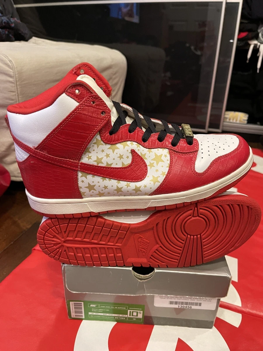 Nike SB Dunk High Pro Supreme Red Stars Size 10.5 Near Dead Stock 307385-161