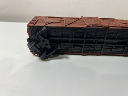 HO ROUNDHOUSE 1915 50' PS RIB SIDE BOXCAR KIT CSX SBD NEEDS WORK - Picture 4 of 7