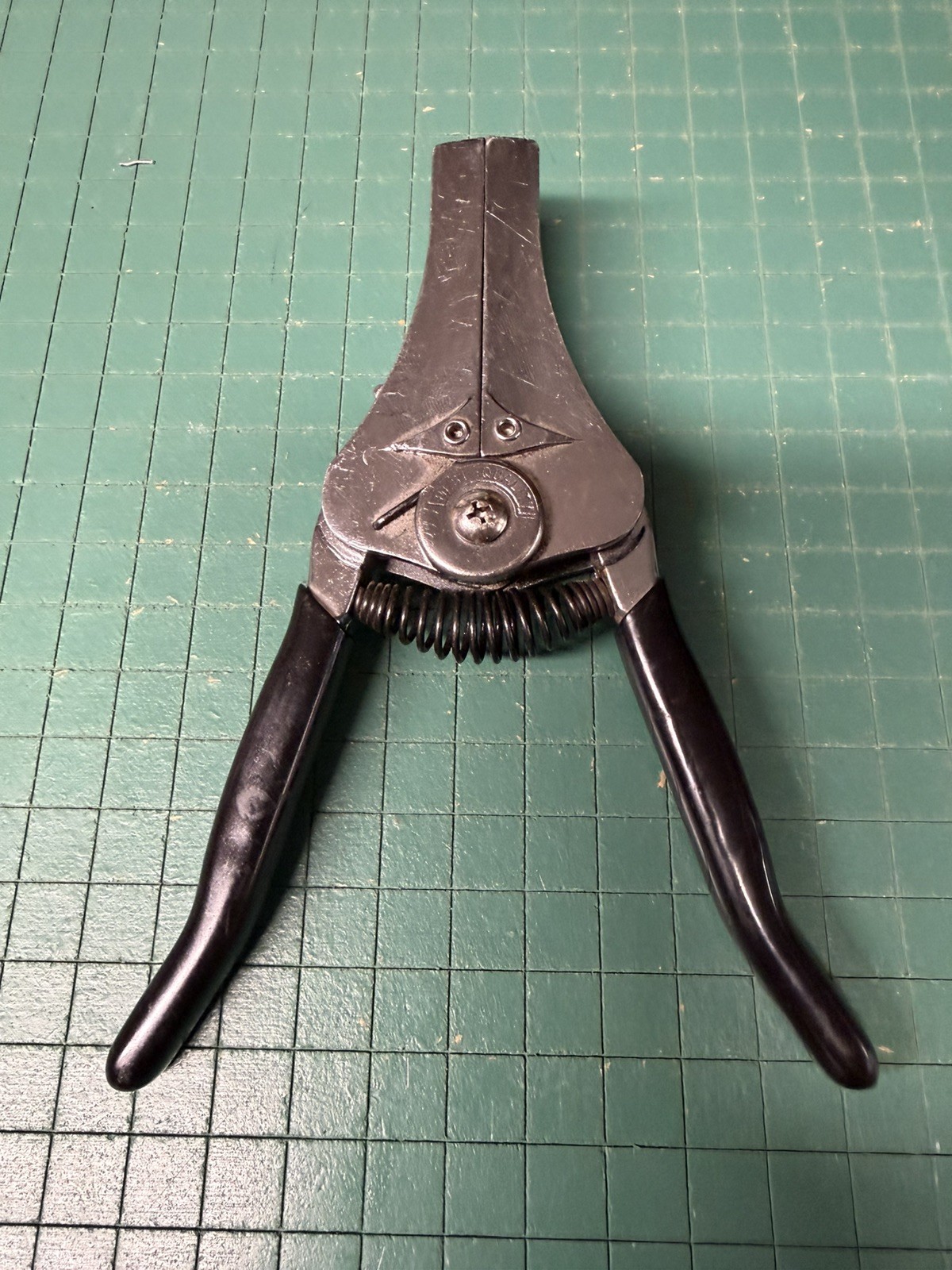 Ideal  Stripmaster L-4422 Wire stripper AWG 8-18 Electrical  Rubber Grips image 2