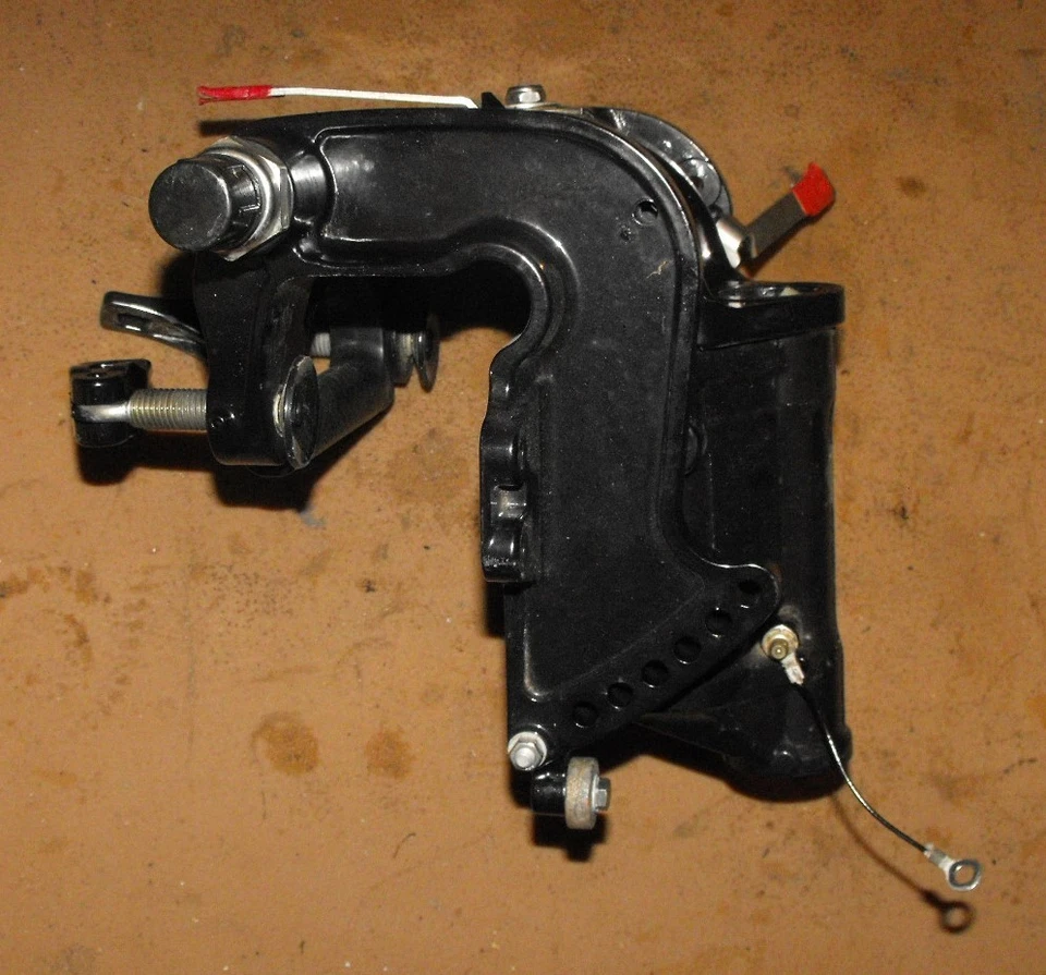 Conjunto de soporte giratorio Tohatsu 9,9 HP 4 tiempos PN 3RTQ623090 se adapta a 2018 y más Foto 3 de 4