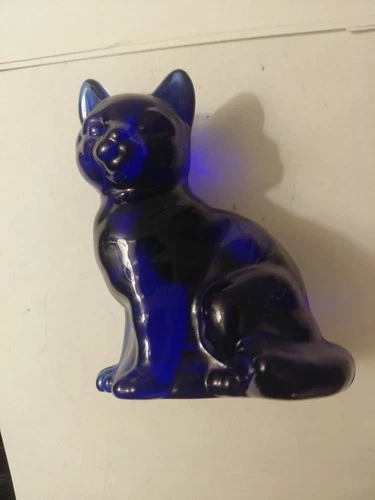 Vintage Fenton Art Glass Sitting Cat/Kitten Figurine Blue Cobalt