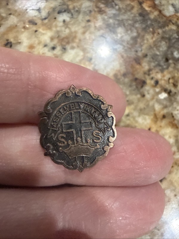 VINTAGE Hat / Lapel Pin SUNDAY SCHOOL Pin Maker CROSS and CROWN Assembly Of God
