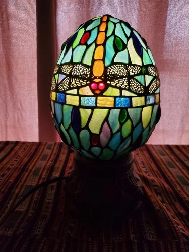 Tiffany Dragonfly Motif Egg-Shaped Stained Glass Accent Lamp 1990s Vintage