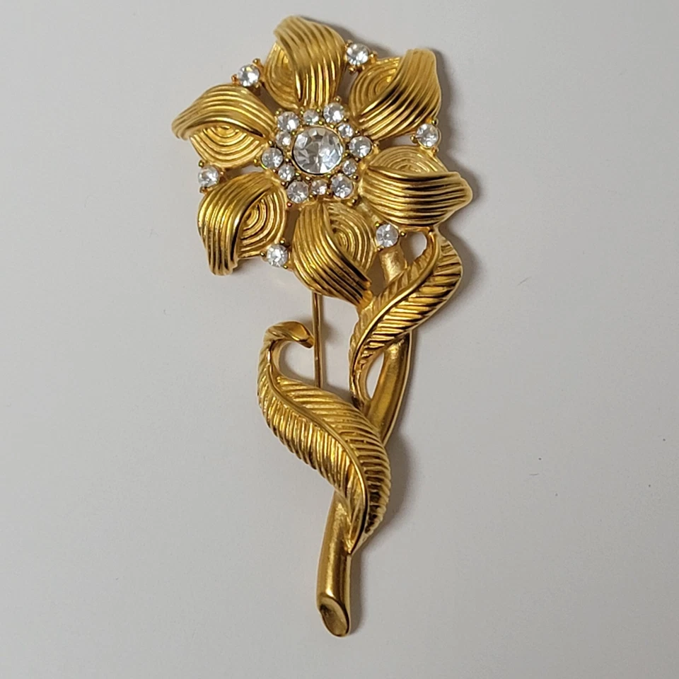 Vintage Large 3 1/2" Monet Goldtone Flower Brooch/Pin 