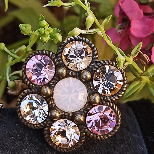 Michal Negrin Ring Oversize Flower & Pink Swarovski Crystals Chunky Gift Box New - Picture 2 of 12